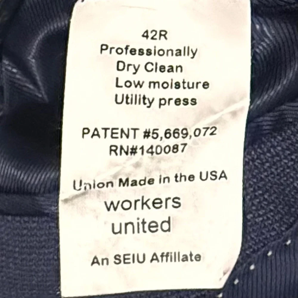 Hart Schaffner Marx 2-Piece Suit Mens 42R Wool Pants 38x28 Double Vent Navy Blue
